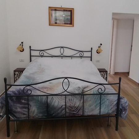 B&B Palazzo Sersale Napoli Extérieur photo