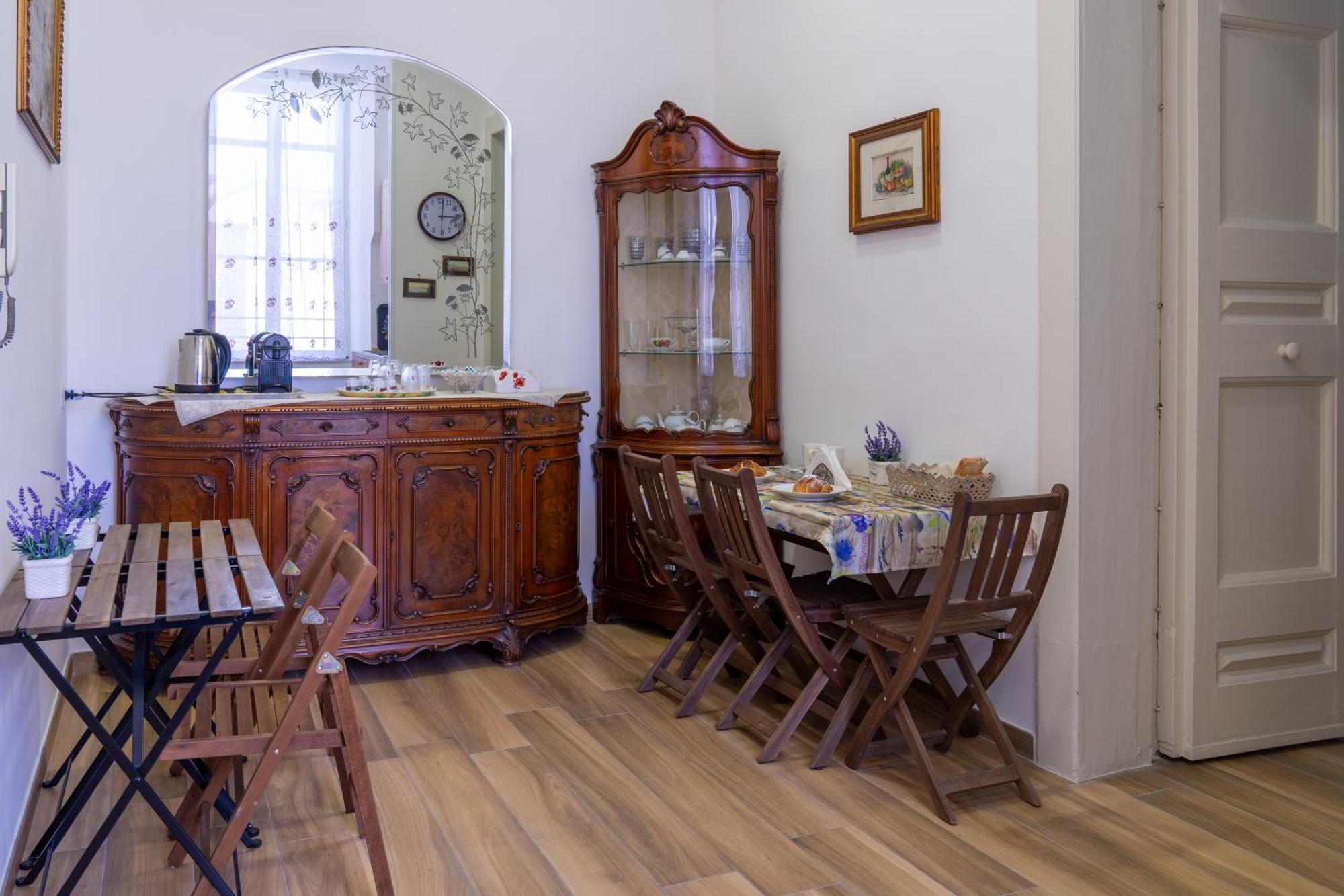 B&B Palazzo Sersale Napoli Extérieur photo